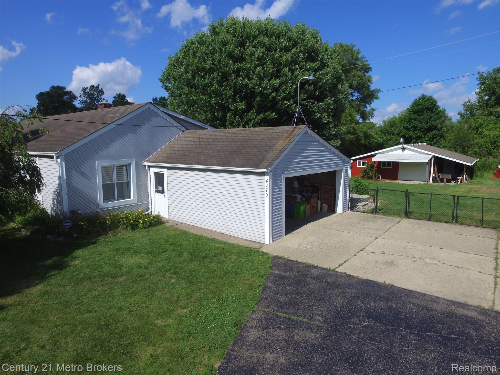 4270 North Irish Road Davison, MI 48423 - Photo 46 of 54 DJI_0049.JPG