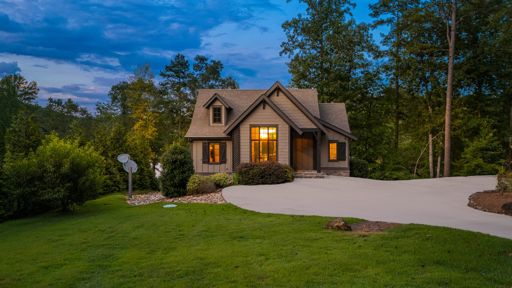 382 Hideaway Cv Drive Seneca, SC 29672 - Photo 1 of 50