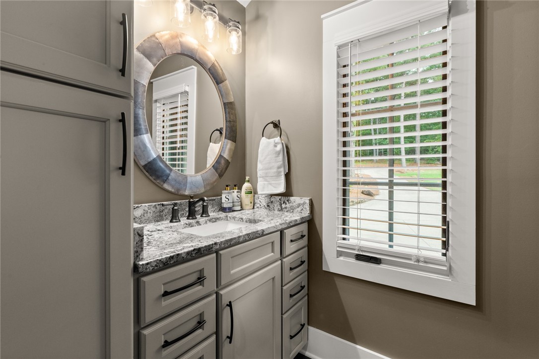 382 Hideaway Cv Drive Seneca, SC 29672 - Photo 14 of 50