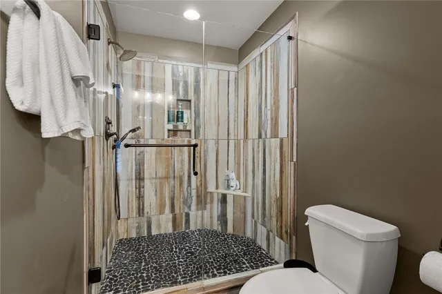 $1,449,900 | 382 Hideaway Cv Drive, Seneca, SC 29672