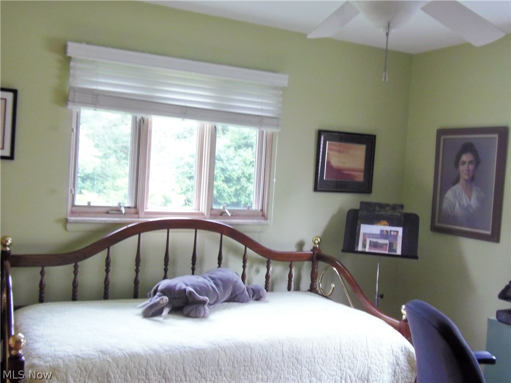 1916 Brookshire Road Akron, OH 44313 - Photo 14 of 32 Gallery Image 14