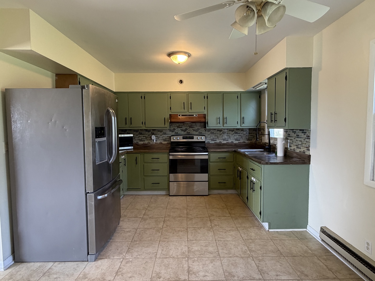 419 East Cleveland Street Cullom, IL 60929 - Photo 7 of 14