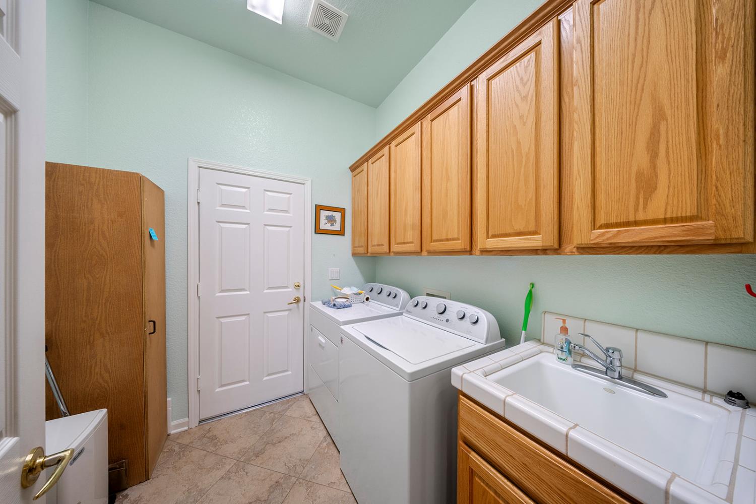 300 Cope Ridge Court Roseville, CA 95747 - Photo 15 of 33