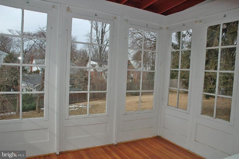 310 Franklin Place Silver Spring, MD 20901 - Photo 8 of 10 Porch