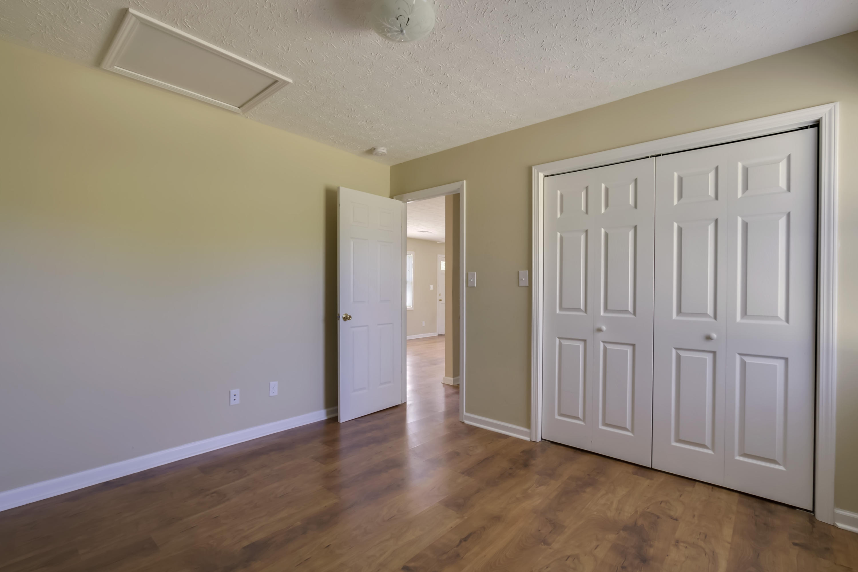 613 Laurel Bluff Road Kingston, TN 37763 - Photo 14 of 21 14_LaurelBluffRoad_609-611-613_Bedroom1_