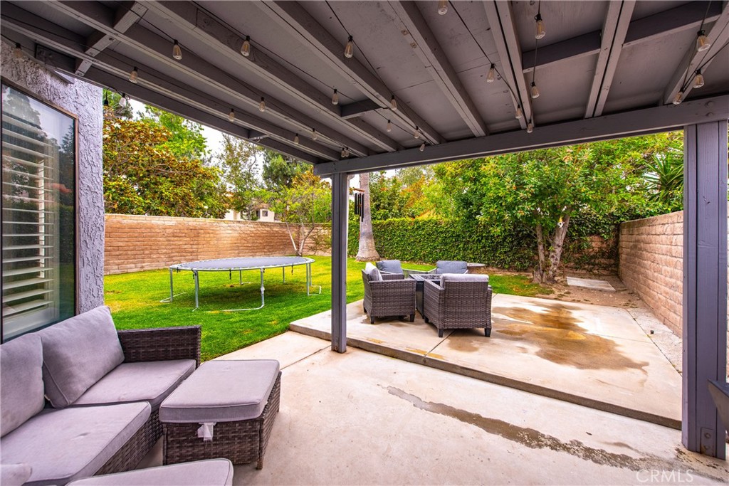 2481 Keswick Court Simi Valley, CA 93063 - Photo 22 of 29