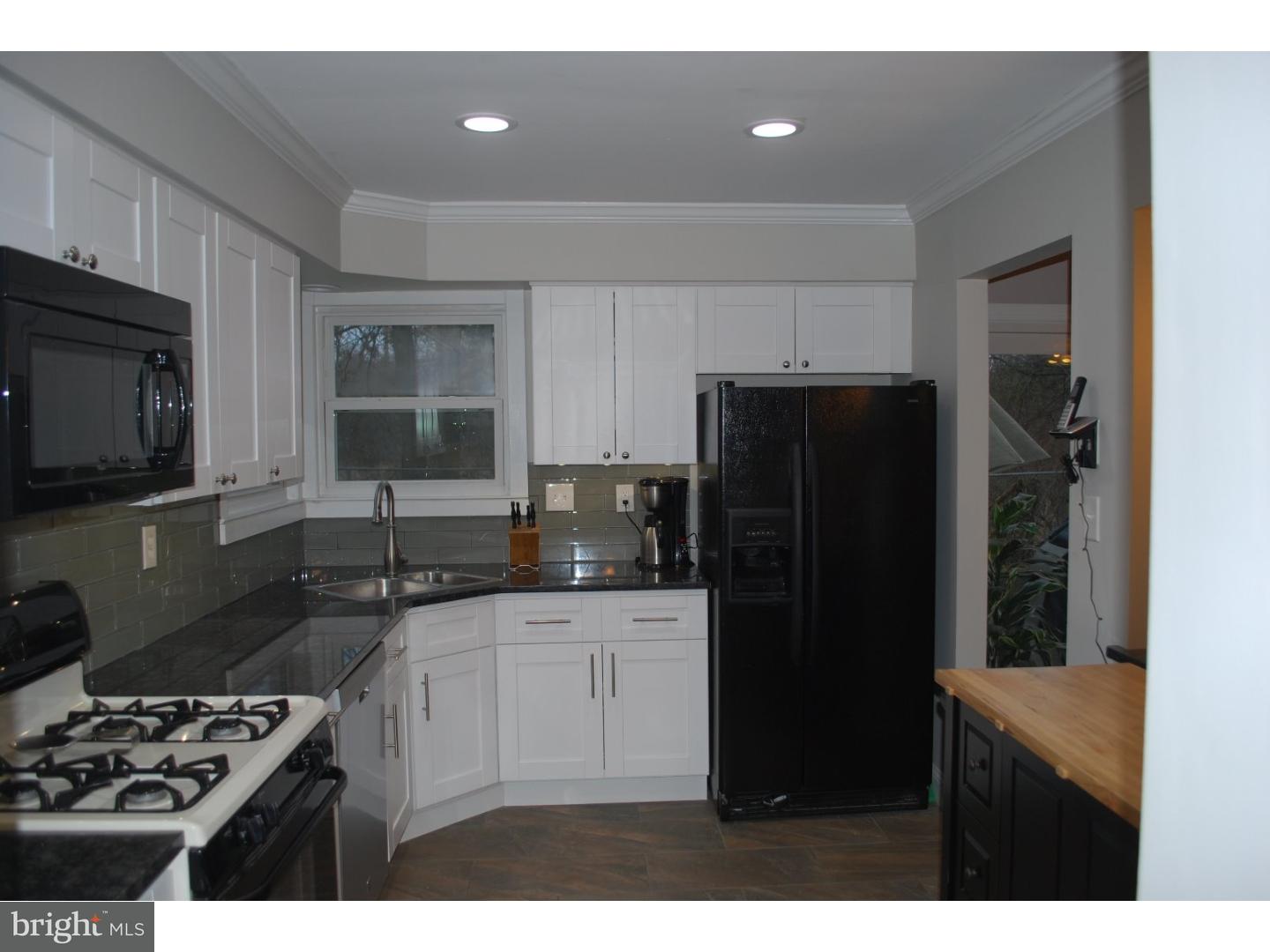 59 Allison Road Hightstown, NJ 08520 - Photo 11 of 22