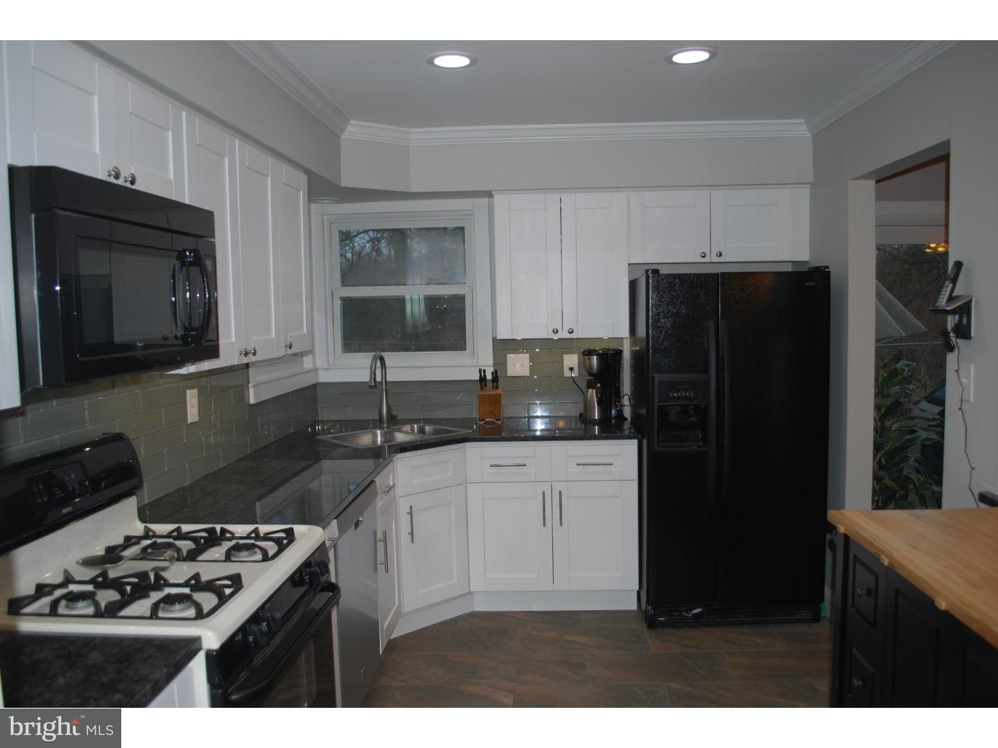59 Allison Road Hightstown, NJ 08520 - Photo 6 of 22