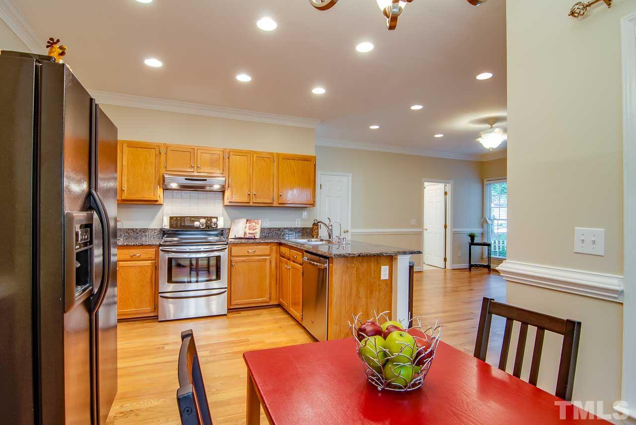 4 Bay Ridge Court Durham, NC 27707 - Photo 8 of 25 Gallery Image 8