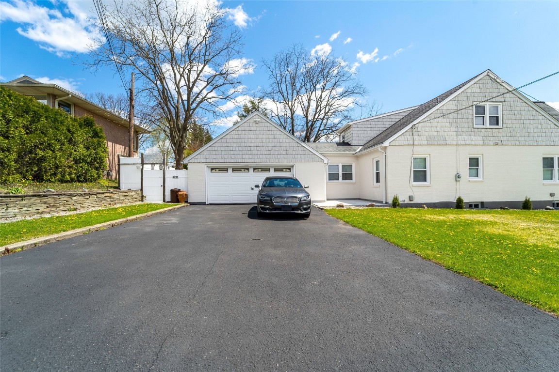 3701 Kirk Road Endwell, NY 13760 - Photo 3 of 28 Gallery Image 3