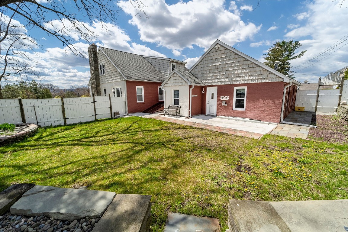 3701 Kirk Road Endwell, NY 13760 - Photo 4 of 28 Gallery Image 4