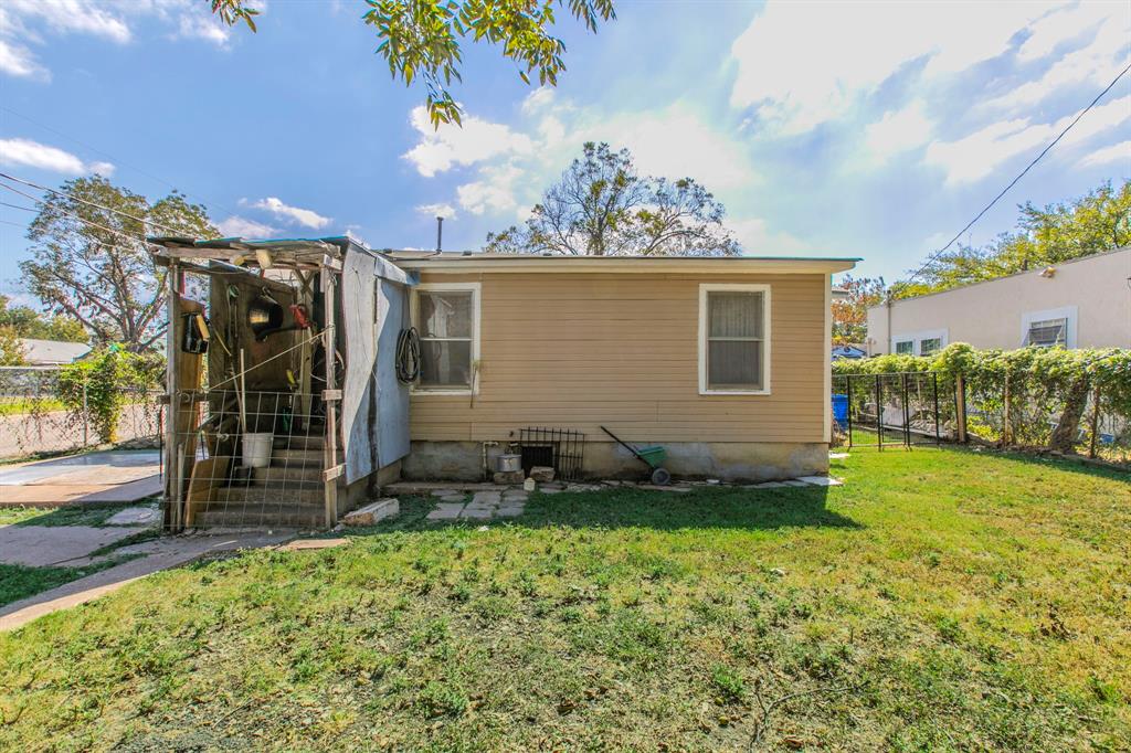 2101 Pine Avenue Waco, TX 76708 - Photo 24 of 27 a view of a house with a yard