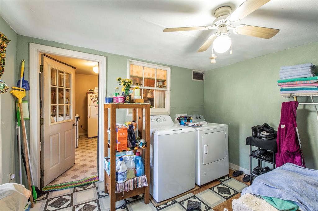 2101 Pine Avenue Waco, TX 76708 - Photo 8 of 27 a view of a room with gym equipment