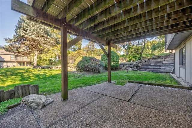 $349,900 | 16513 West 133rd Street, Olathe, KS 66062