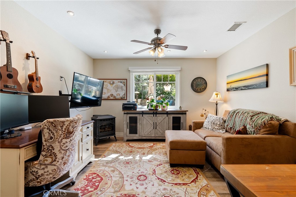 4010 Traffic Way Atascadero, CA 93422 - Photo 22 of 56 Flexible bedroom space, currently used as an office