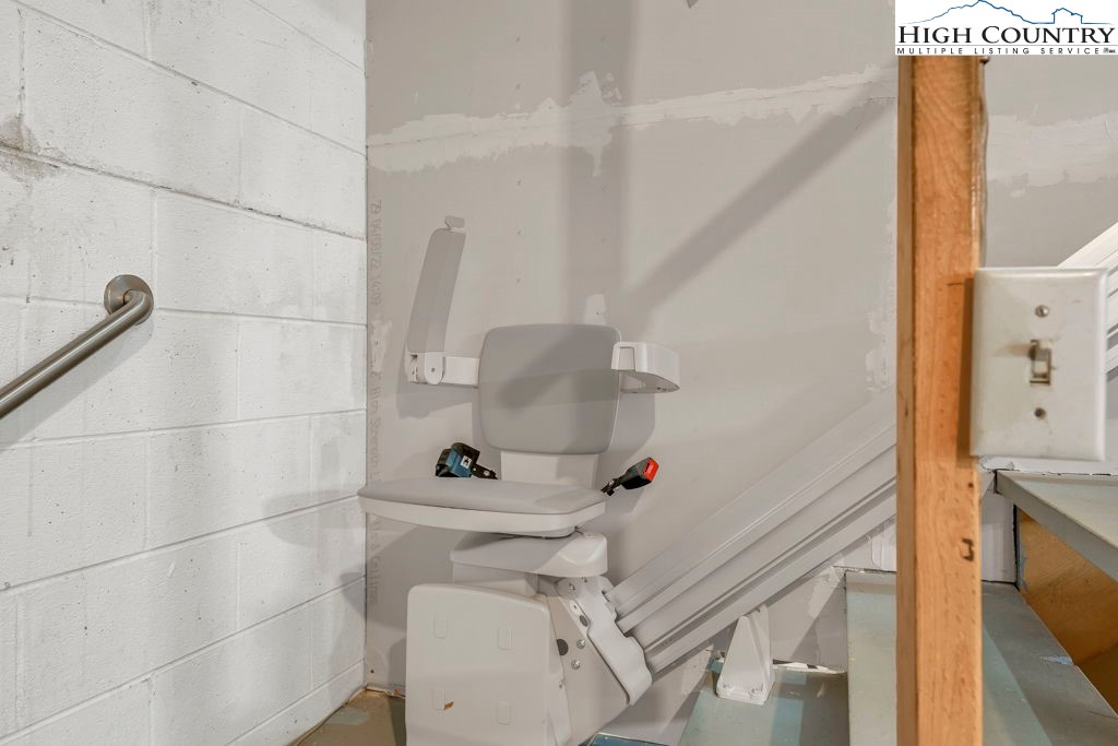 6 Ridgewood Lane Newland, NC 28657 - Photo 24 of 45 a bathroom with a toilet and a shower