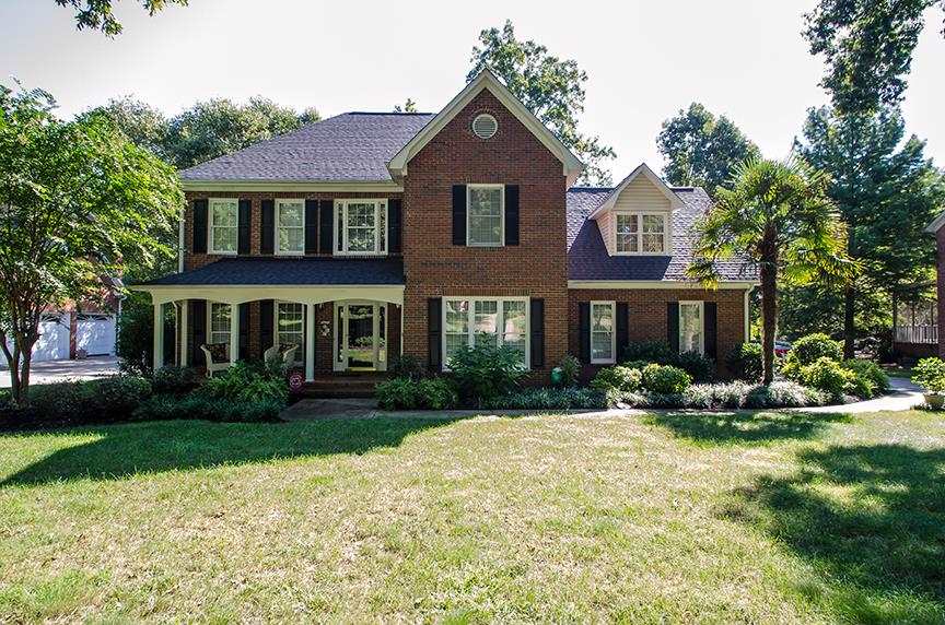 235 English Oak Road Simpsonville, SC 29681 - Photo 1 of 32 Gallery Image 1