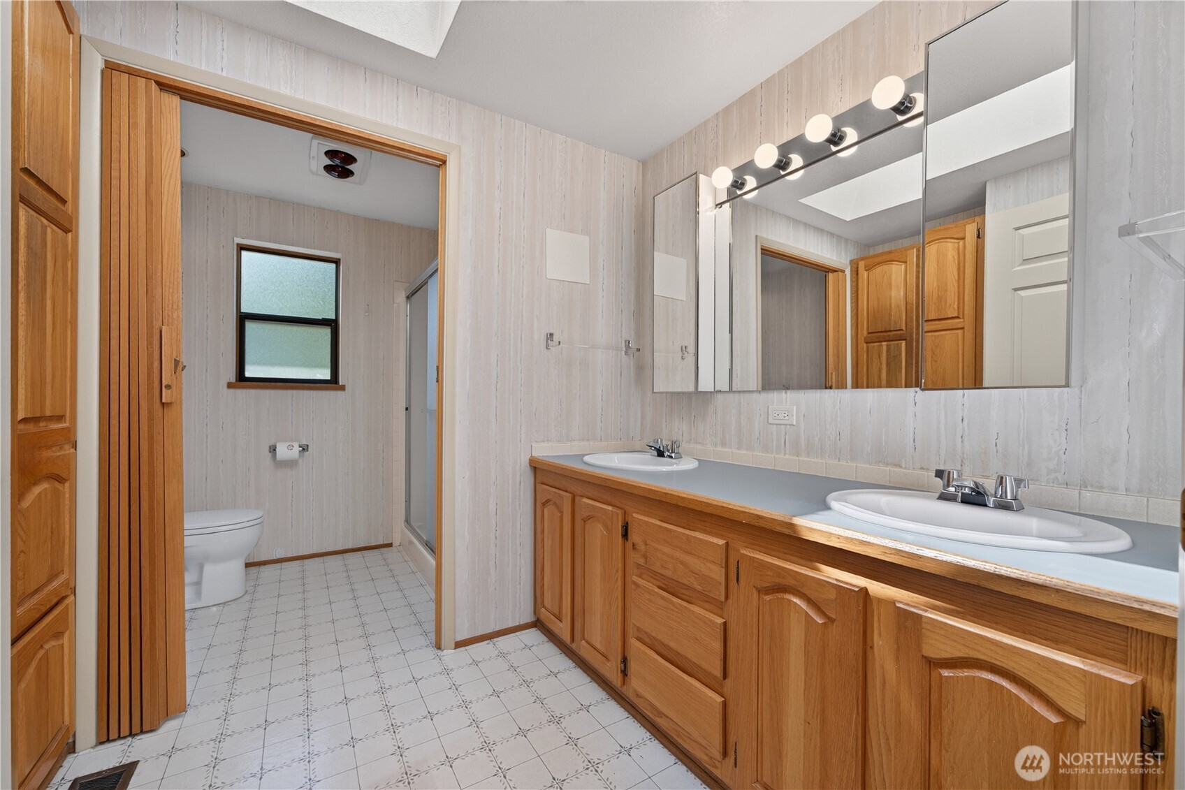 24030 10th Place West Bothell, WA 98021 - Photo 23 of 34
