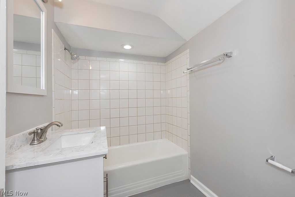 901 Roanoke Road Cleveland Heights, OH 44121 - Photo 33 of 46 Gallery Image 33