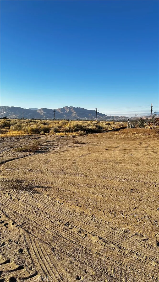 0 Modoc Tehachapi, CA 93561 - Photo 4 of 4 a view of an ocean view
