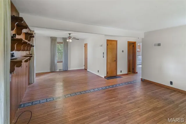 $195,000 | 114-112 Andrew Avenue, Jerseyville, IL 62052