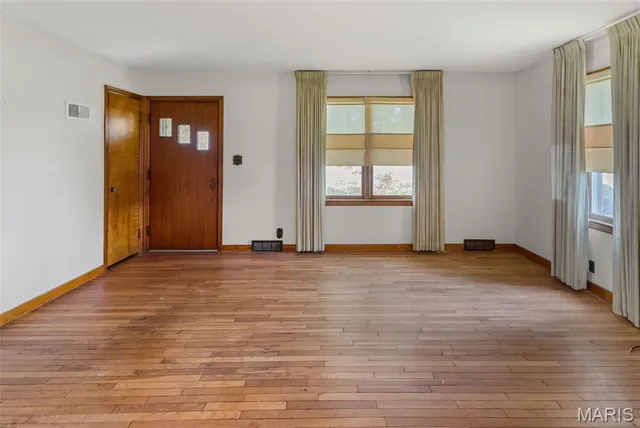 $195,000 | 114-112 Andrew Avenue, Jerseyville, IL 62052