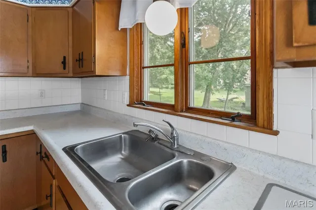 $195,000 | 114-112 Andrew Avenue, Jerseyville, IL 62052