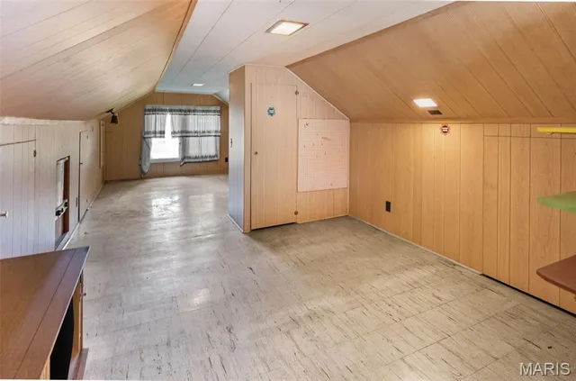 $195,000 | 114-112 Andrew Avenue, Jerseyville, IL 62052