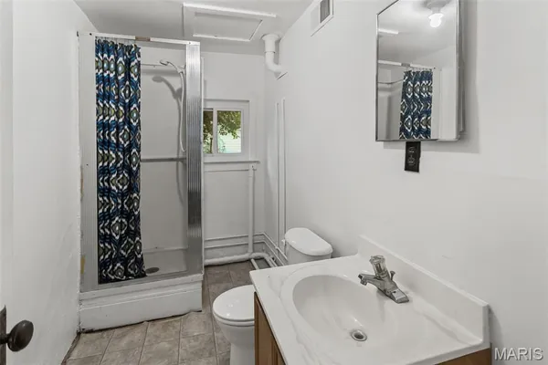 $195,000 | 114-112 Andrew Avenue, Jerseyville, IL 62052