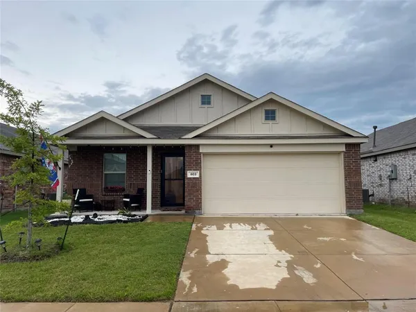 a front view of house with yard
