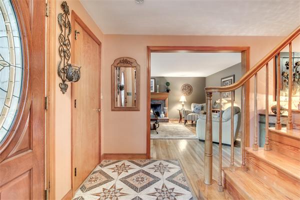 12 Oakland Road North Reading, MA 01864 - Photo 5 of 30 Gallery Image 5