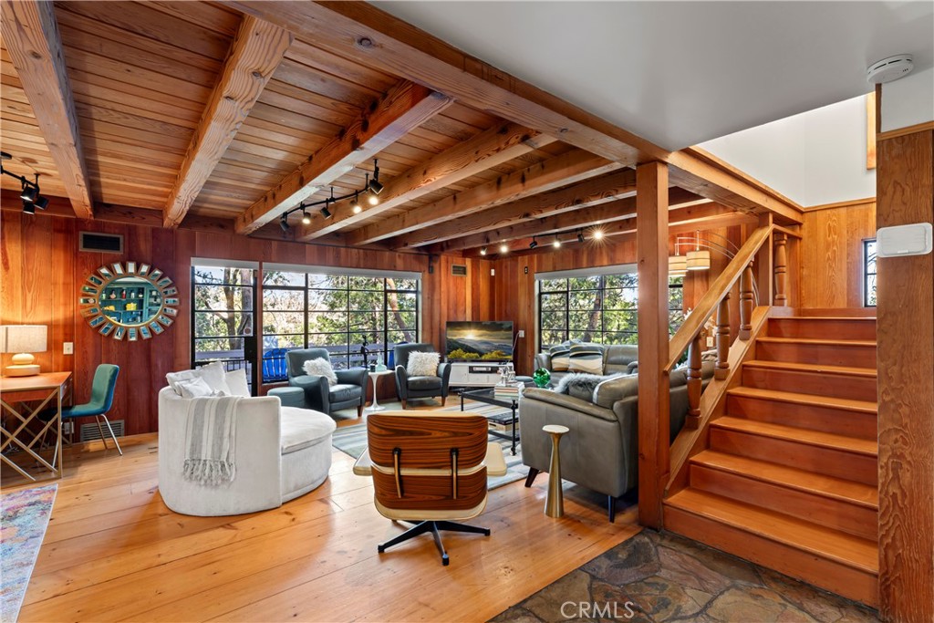 309 Castle Gate Road Lake Arrowhead, CA 92352 - Photo 18 of 58 Gallery Image 18