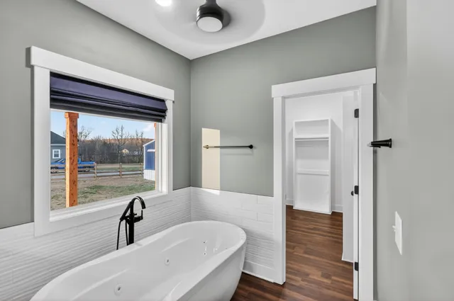 $589,777 | 249 Claypool Road, Bethpage, TN 37022