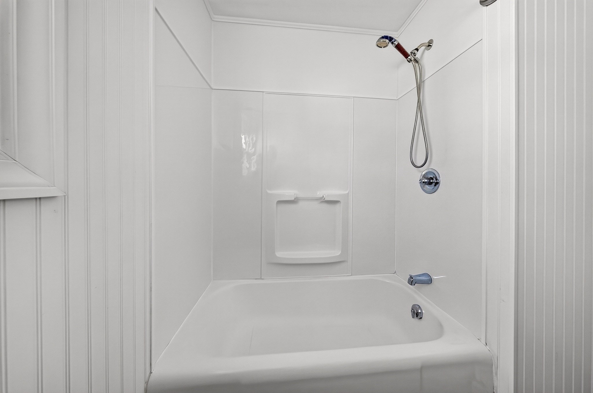 458 Buffinton Street Fall River, MA 02721 - Photo 6 of 20 Gallery Image 6