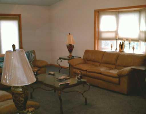 623 Blueberry Road Monroeville, PA 15146 - Photo 2 of 8 Den/Family/Great Room.