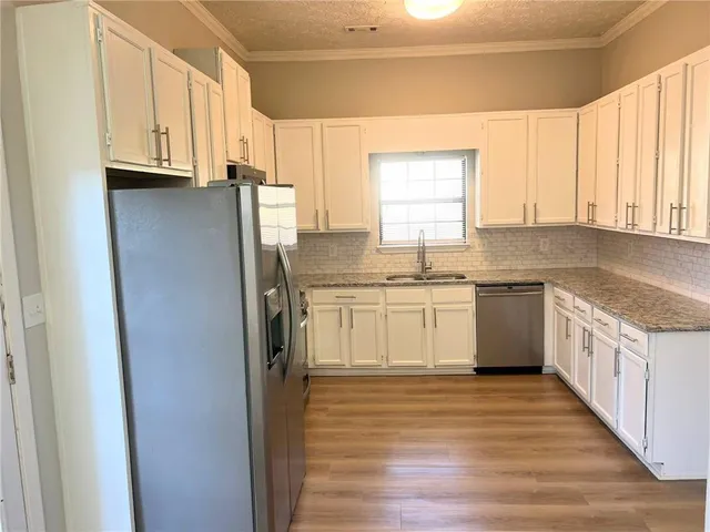 $2,000 | 2961 Hawk Court Southeast, Marietta, GA 30067