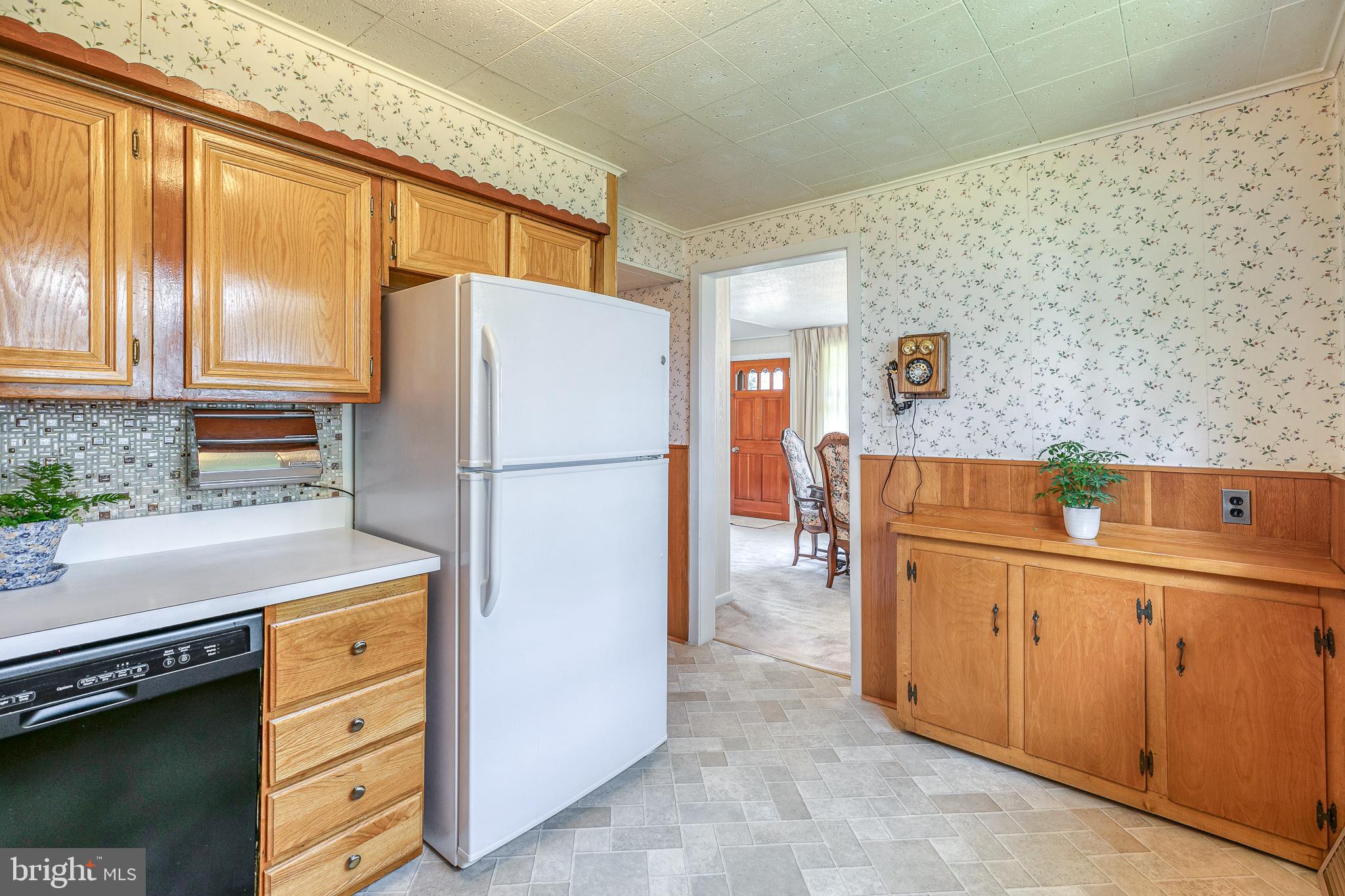 2244 Cambridge Road Broomall, PA 19008 - Photo 17 of 43 Gallery Image 17
