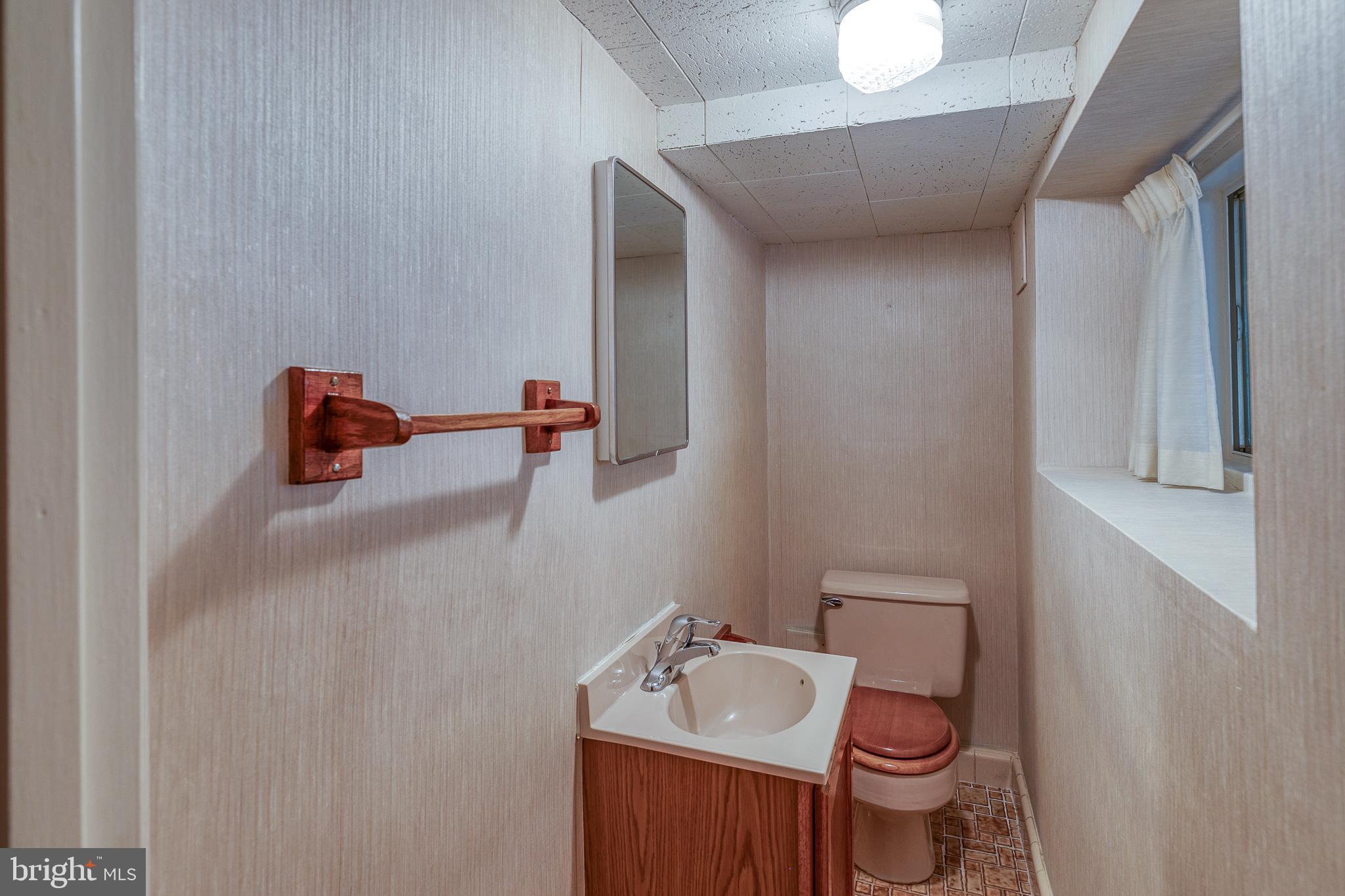2244 Cambridge Road Broomall, PA 19008 - Photo 33 of 43 Gallery Image 33