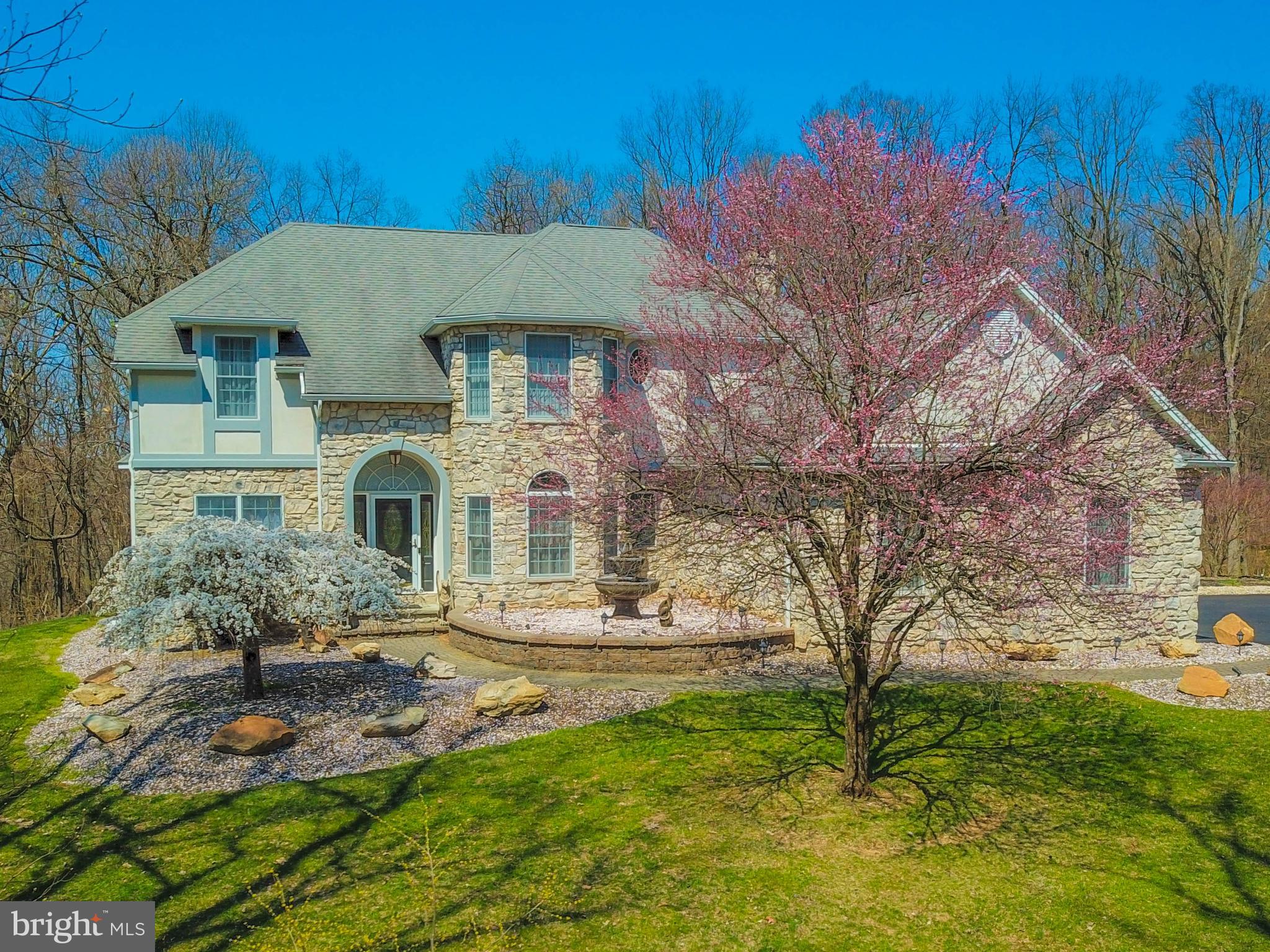 2325 Honeysuckle Road Allentown, PA 18103 - Photo 1 of 44 Gallery Image 1