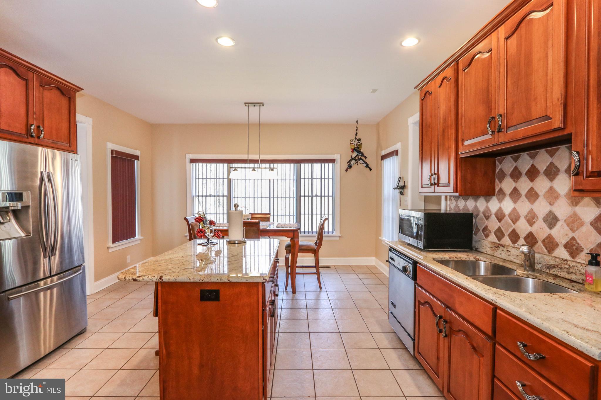 2325 Honeysuckle Road Allentown, PA 18103 - Photo 13 of 44 Gallery Image 13