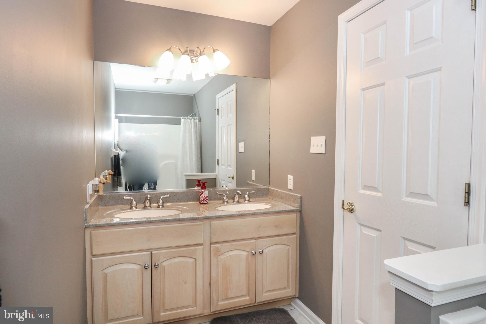 2325 Honeysuckle Road Allentown, PA 18103 - Photo 29 of 44 Gallery Image 29