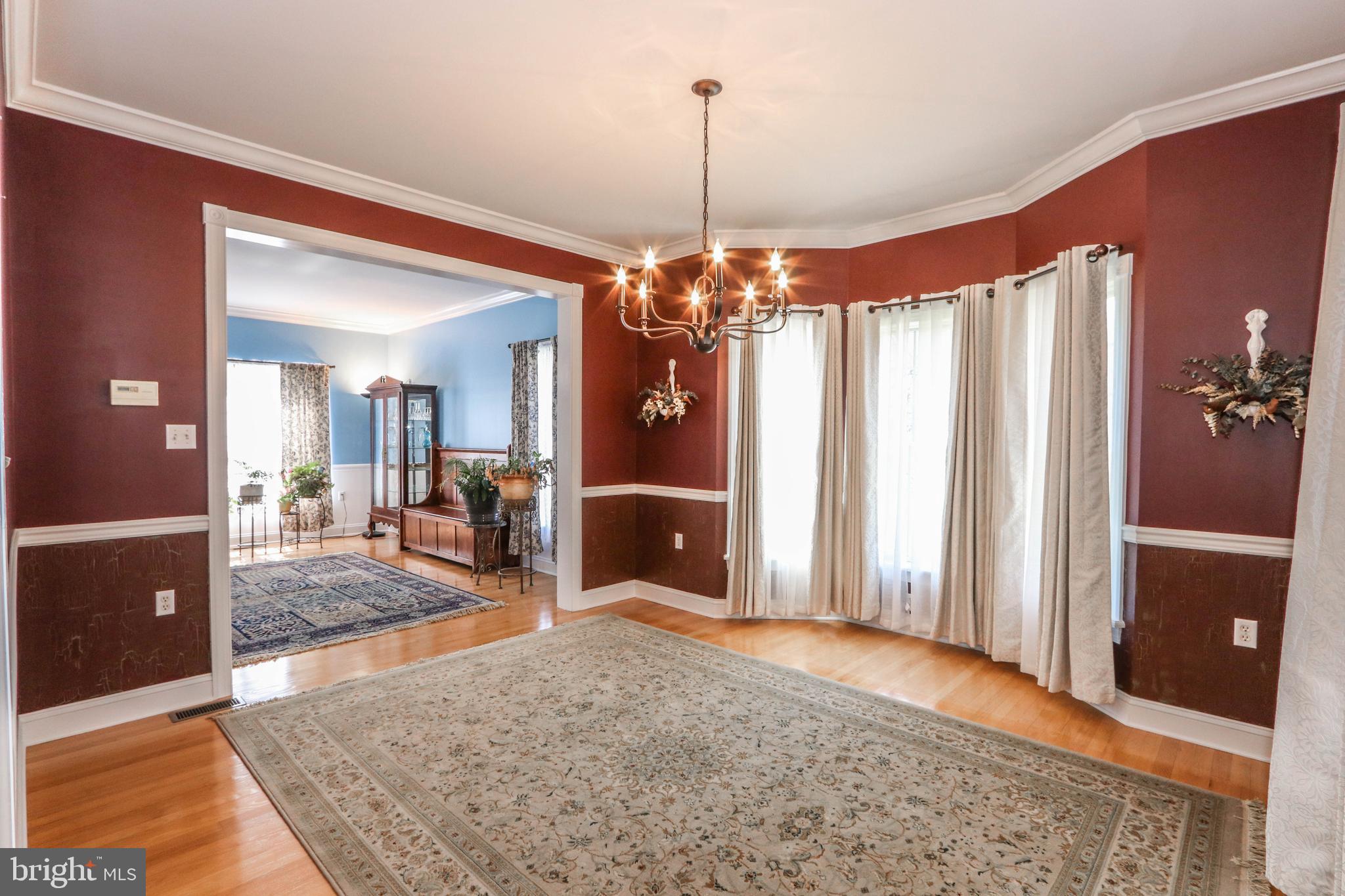 2325 Honeysuckle Road Allentown, PA 18103 - Photo 9 of 44 Gallery Image 9