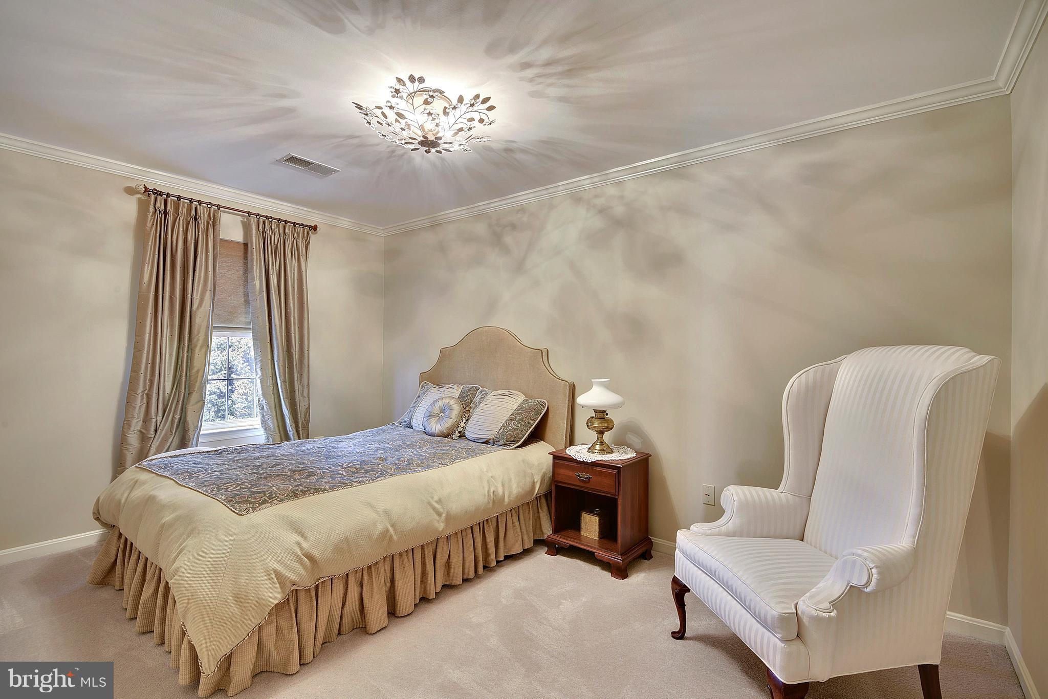13912 Falconcrest Road Germantown, MD 20874 - Photo 21 of 30 Bedroom