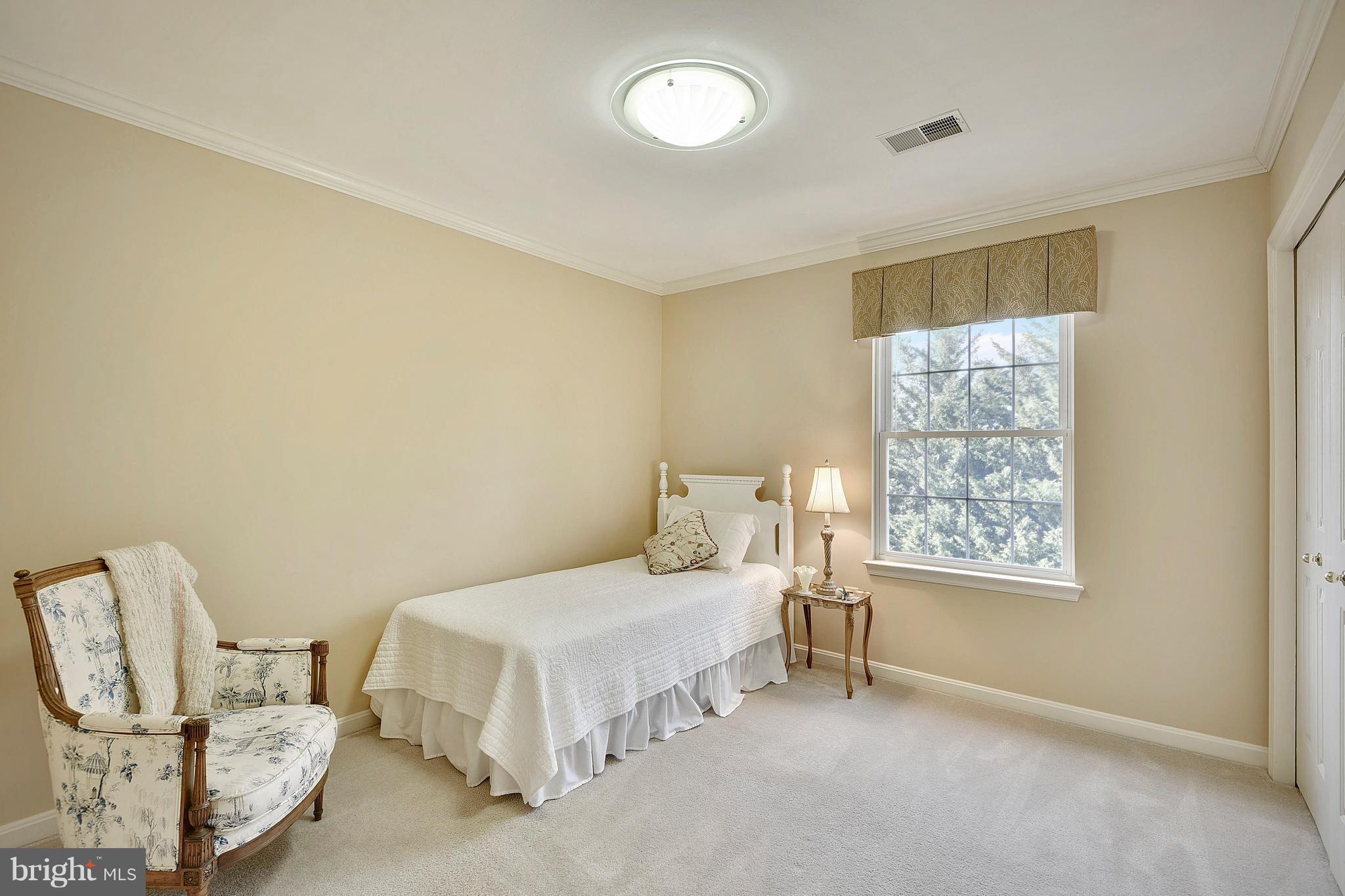13912 Falconcrest Road Germantown, MD 20874 - Photo 24 of 30 Bedroom