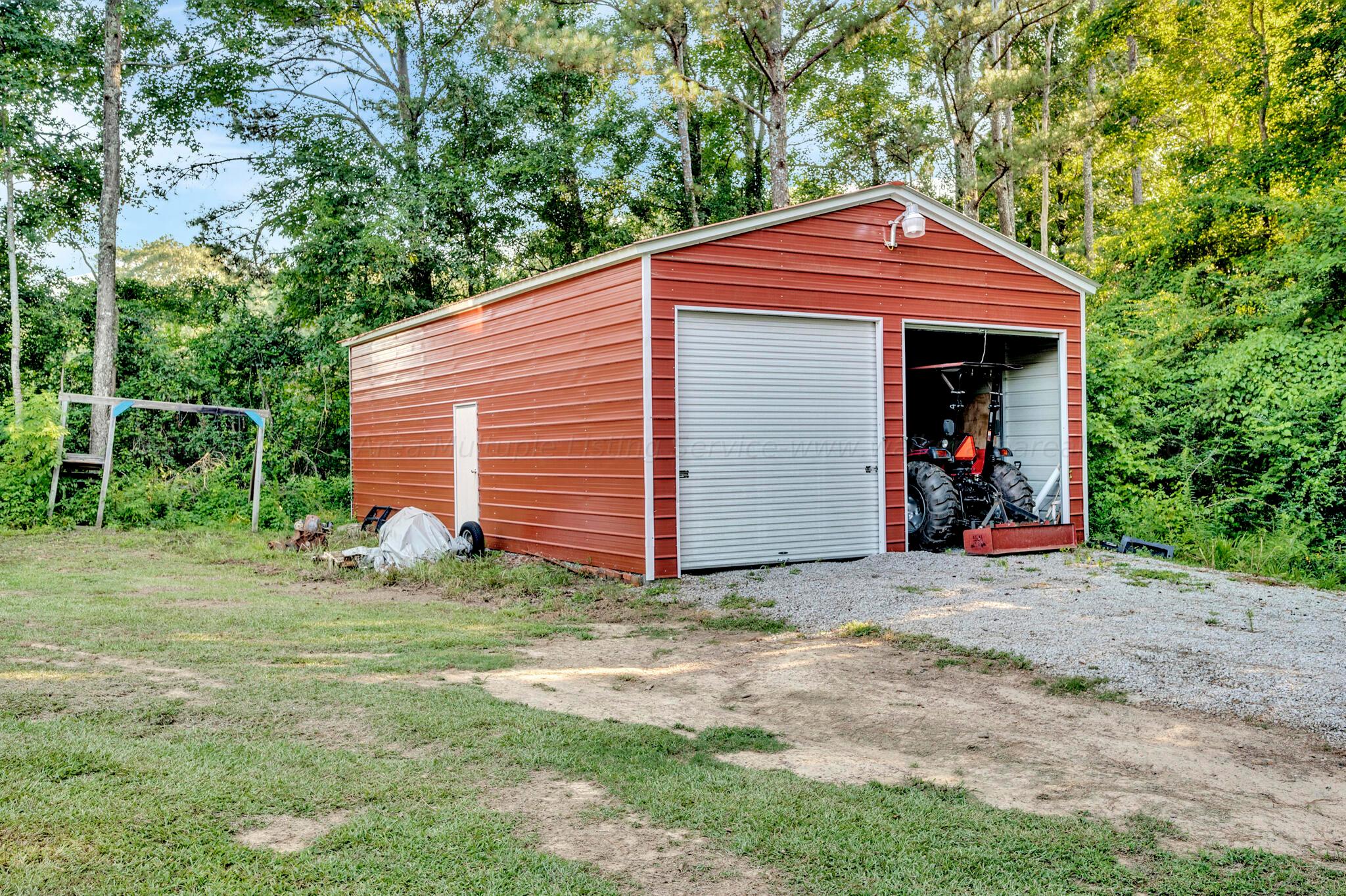 1525 Wells Loop Jasper, AL 35503 - Photo 3 of 28 Gallery Image 3