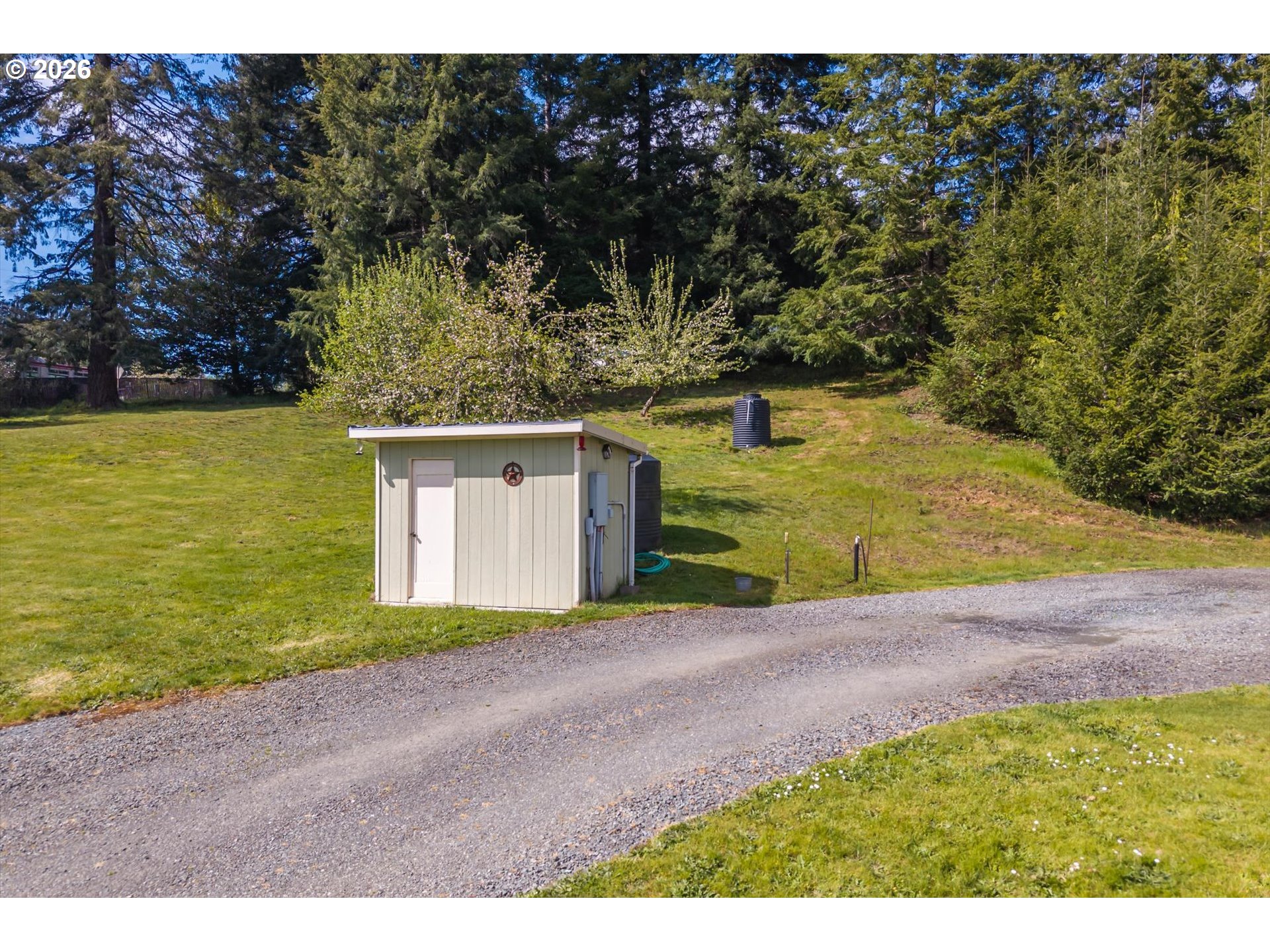 93380 Luscombe Loop Coos Bay, OR 97420 - Photo 20 of 34