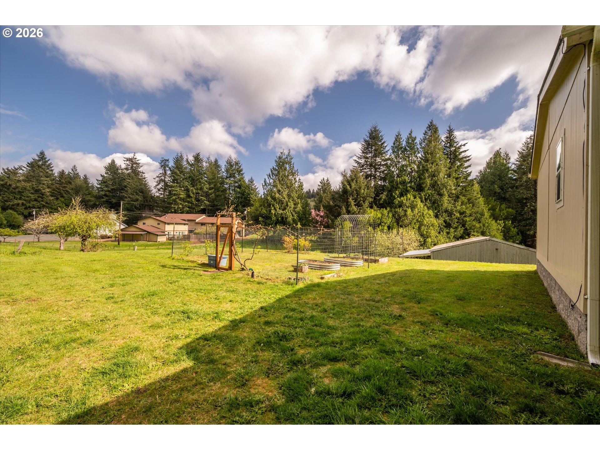 93380 Luscombe Loop Coos Bay, OR 97420 - Photo 27 of 34