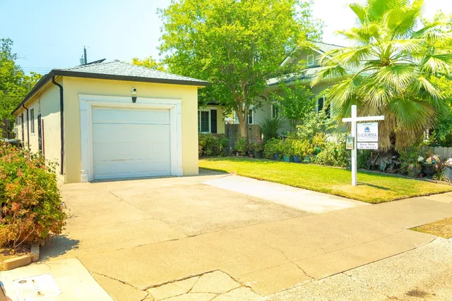 $425,000 | 3340 43rd Street, Sacramento, CA 95817