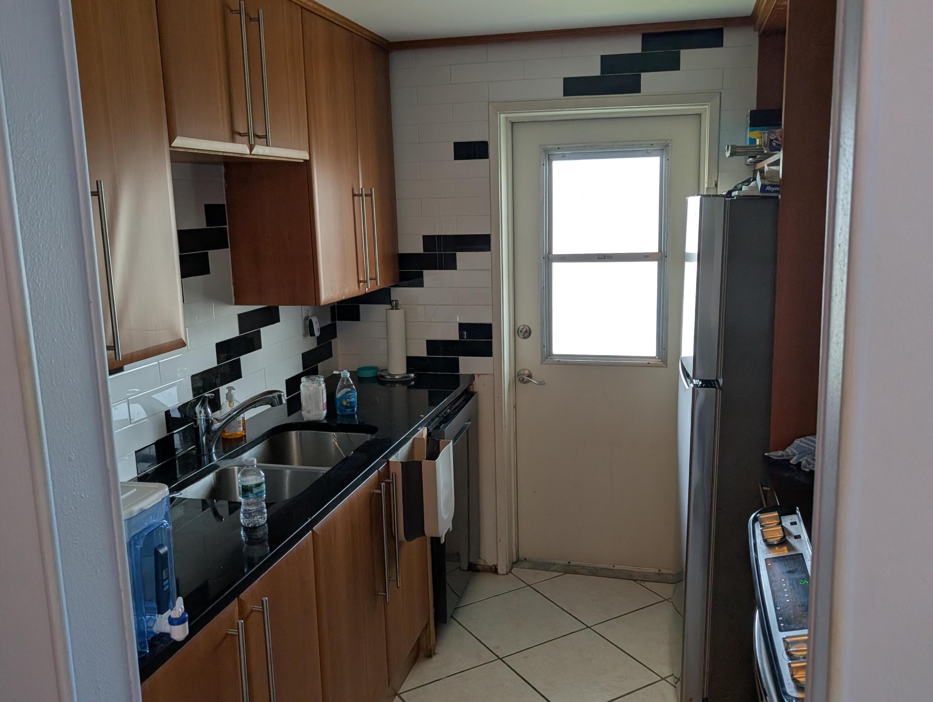930 Southeast 9th Avenue, Unit 11 Pompano Beach, FL 33060 - Photo 22 of 22 22_beyc6a8cc542bcd14