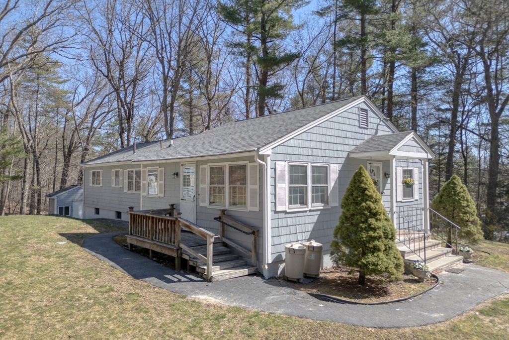 21 Spaulding Road Chelmsford, MA 01824 - Photo 4 of 40